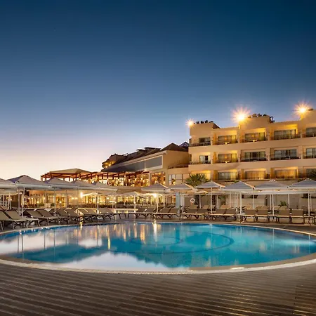 Grande Real Santa Eulalia Resort & Hotel Spa-3